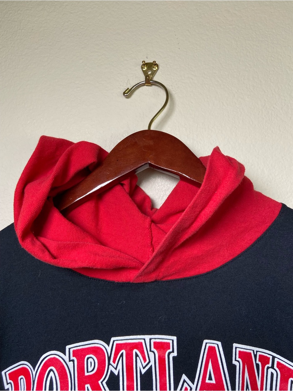 Vintage Portland Trail Blazers LOGO 7 Hooded Muscle Tee - Picture 7 of 8